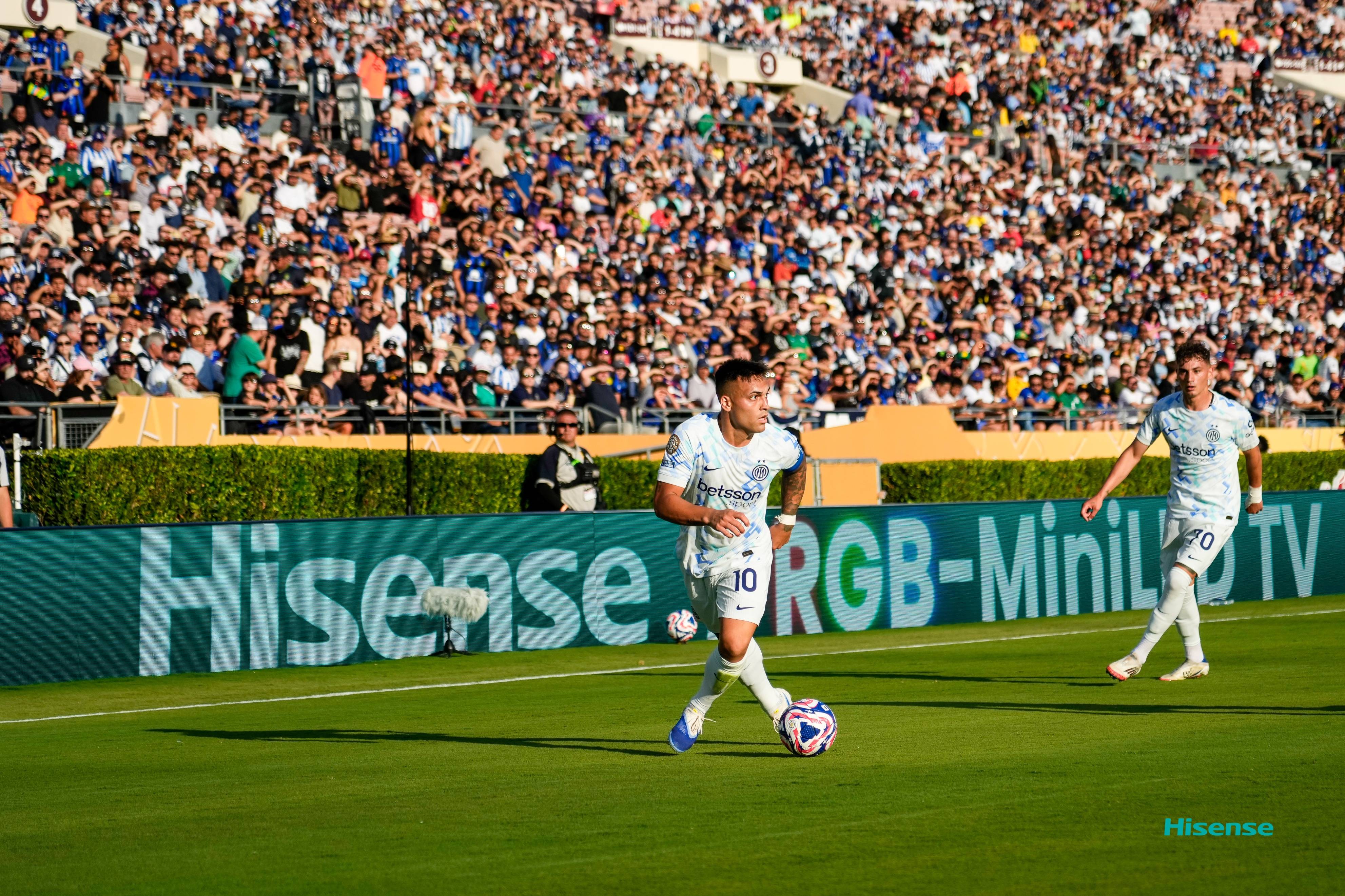 包含赛前广州队备战中超费德勒在巴黎圣日耳曼比赛中挺进下一轮，广东宏远官宣签约备战NBA季后赛都惊呆了的词条