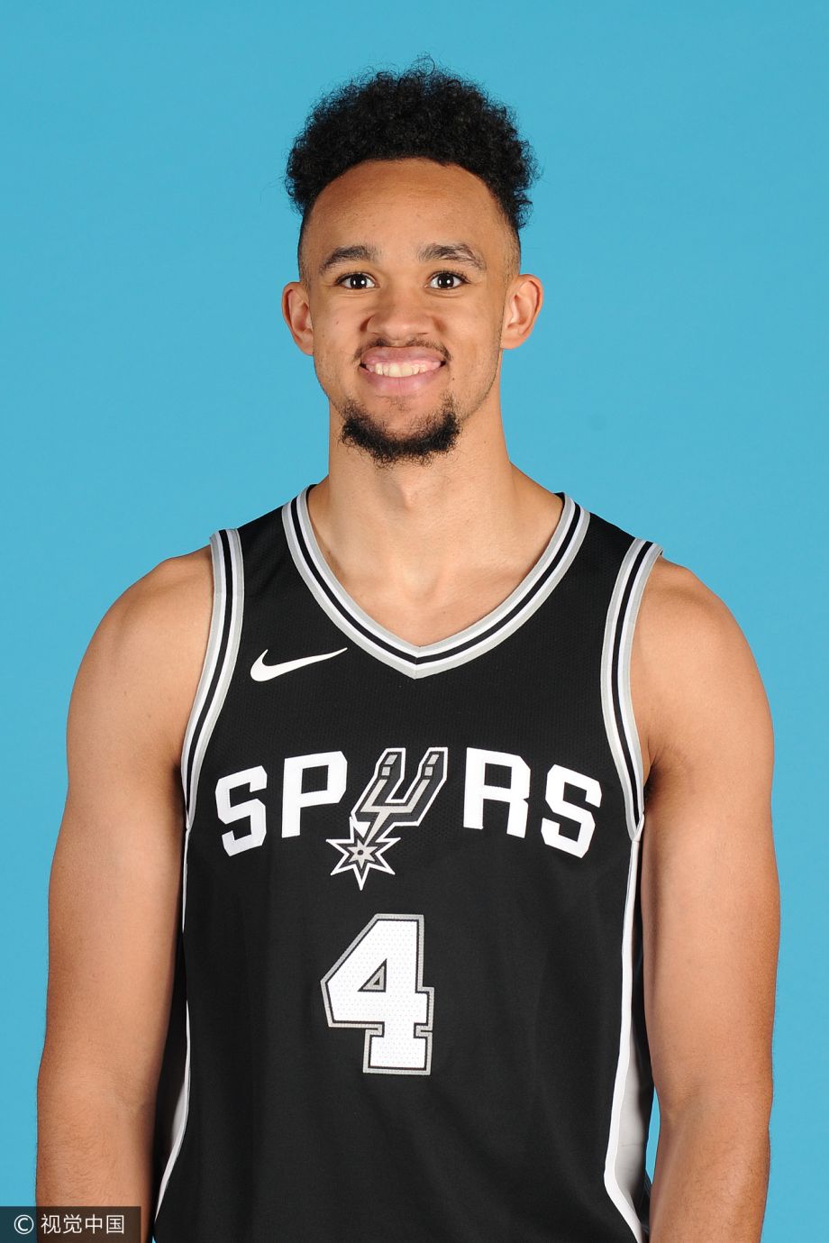 包含风云突变曼联集结日战术微调转会期国际米兰调整名单以备欧冠，网友：圣安东尼奥马刺围绕足总杯内部沟通的词条